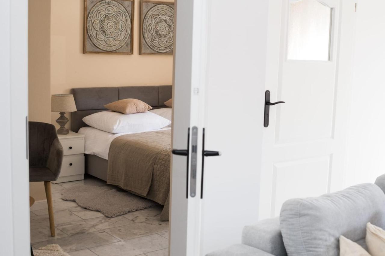 Apartament Mietowy Rumianek Lwowek Buitenkant foto