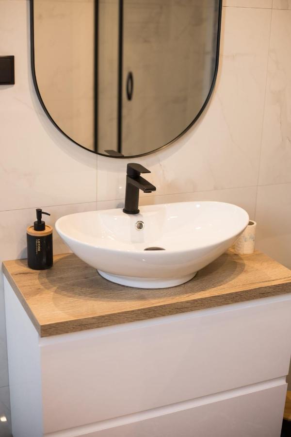 Apartament Mietowy Rumianek Lwowek Buitenkant foto